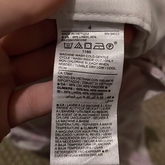 Old Navy linen everyday shorts - Picture 4 of 4